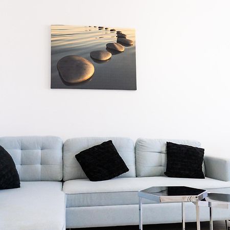 Alexis Spacious Classic Apartment Mamaia Buitenkant foto