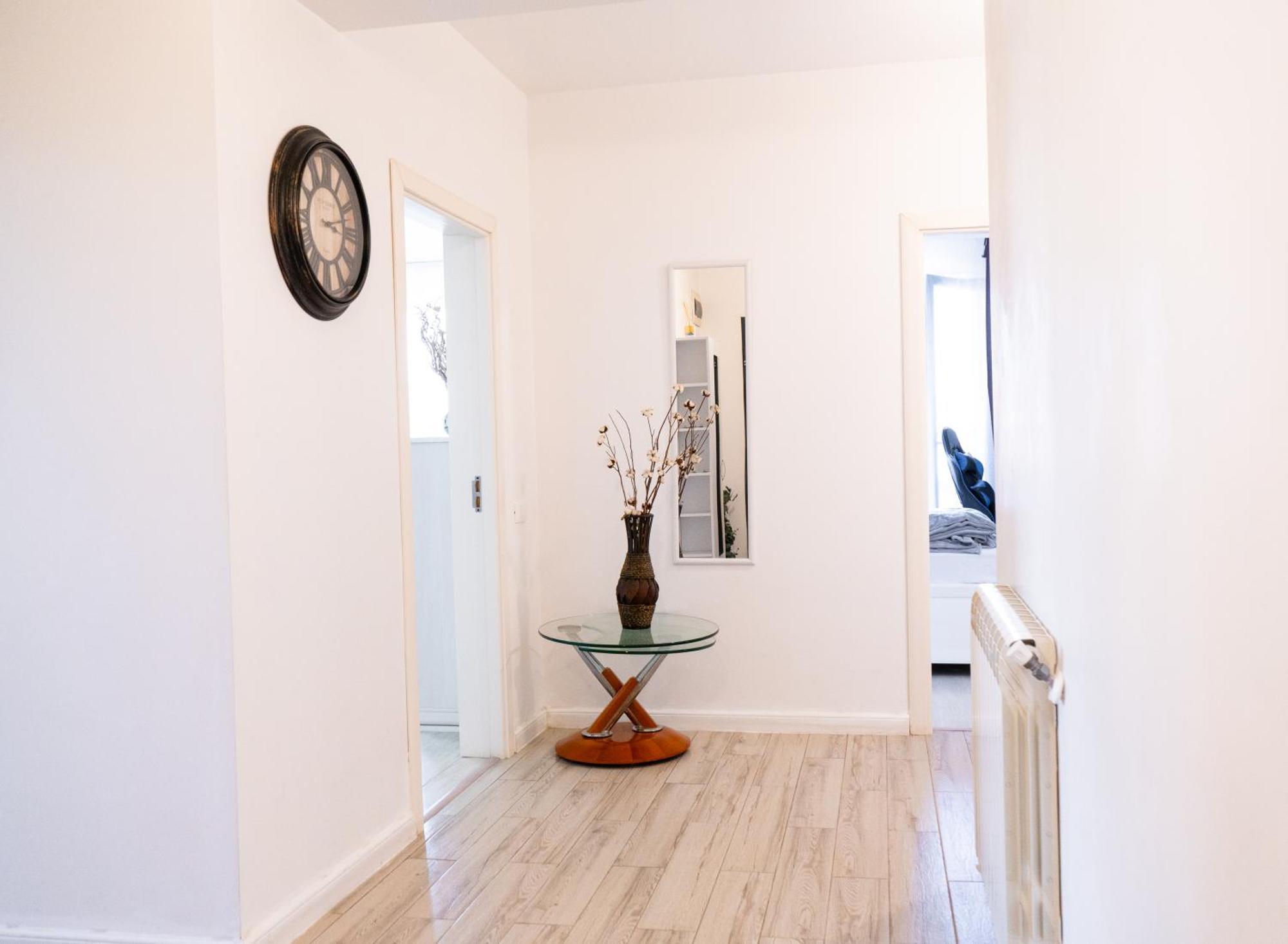 Alexis Spacious Classic Apartment Mamaia Buitenkant foto