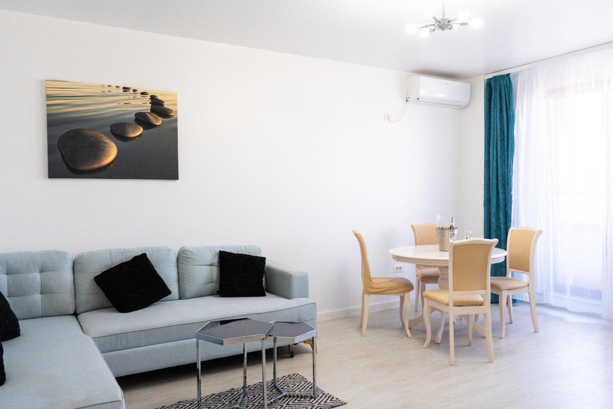 Alexis Spacious Classic Apartment Mamaia Buitenkant foto