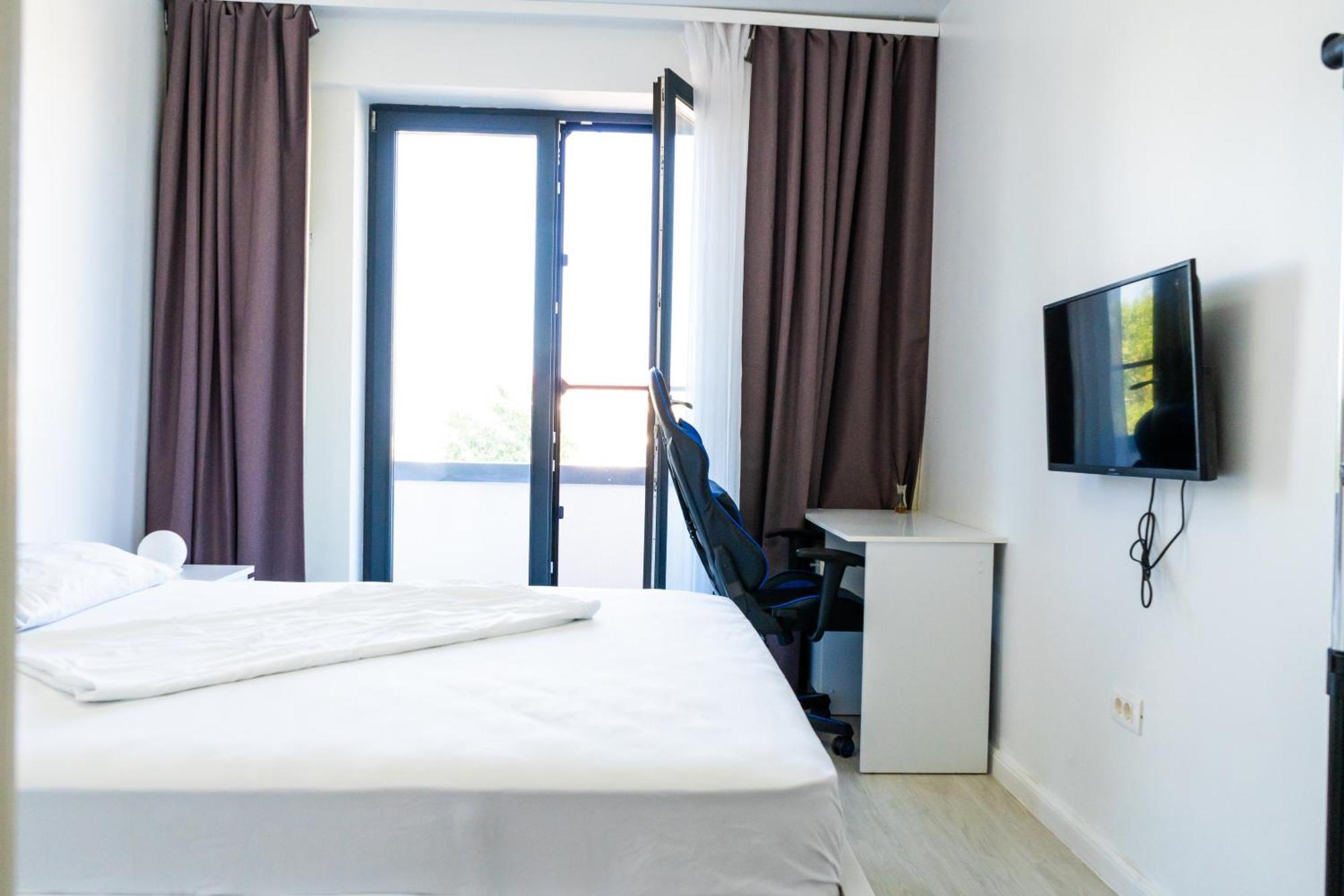 Alexis Spacious Classic Apartment Mamaia Buitenkant foto