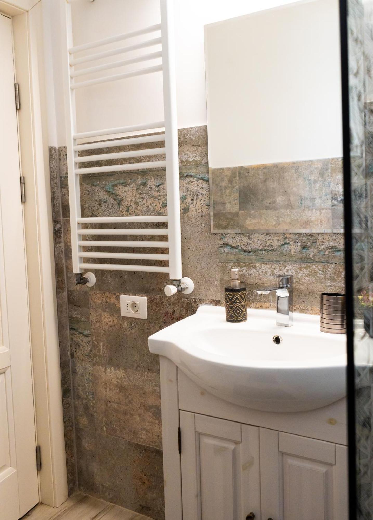Alexis Spacious Classic Apartment Mamaia Buitenkant foto